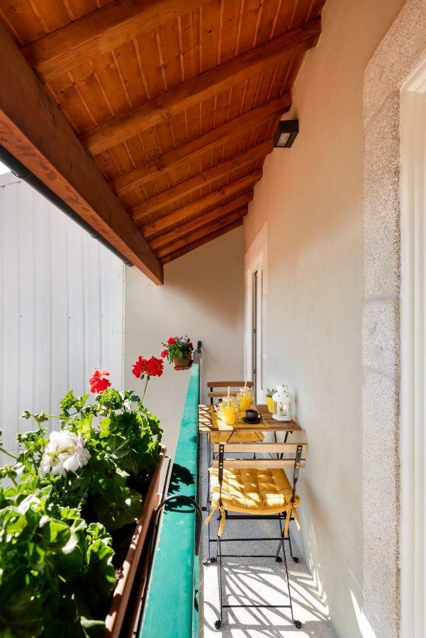 Lovelystay - Sun Loft W/ Balcony Porto Luaran gambar