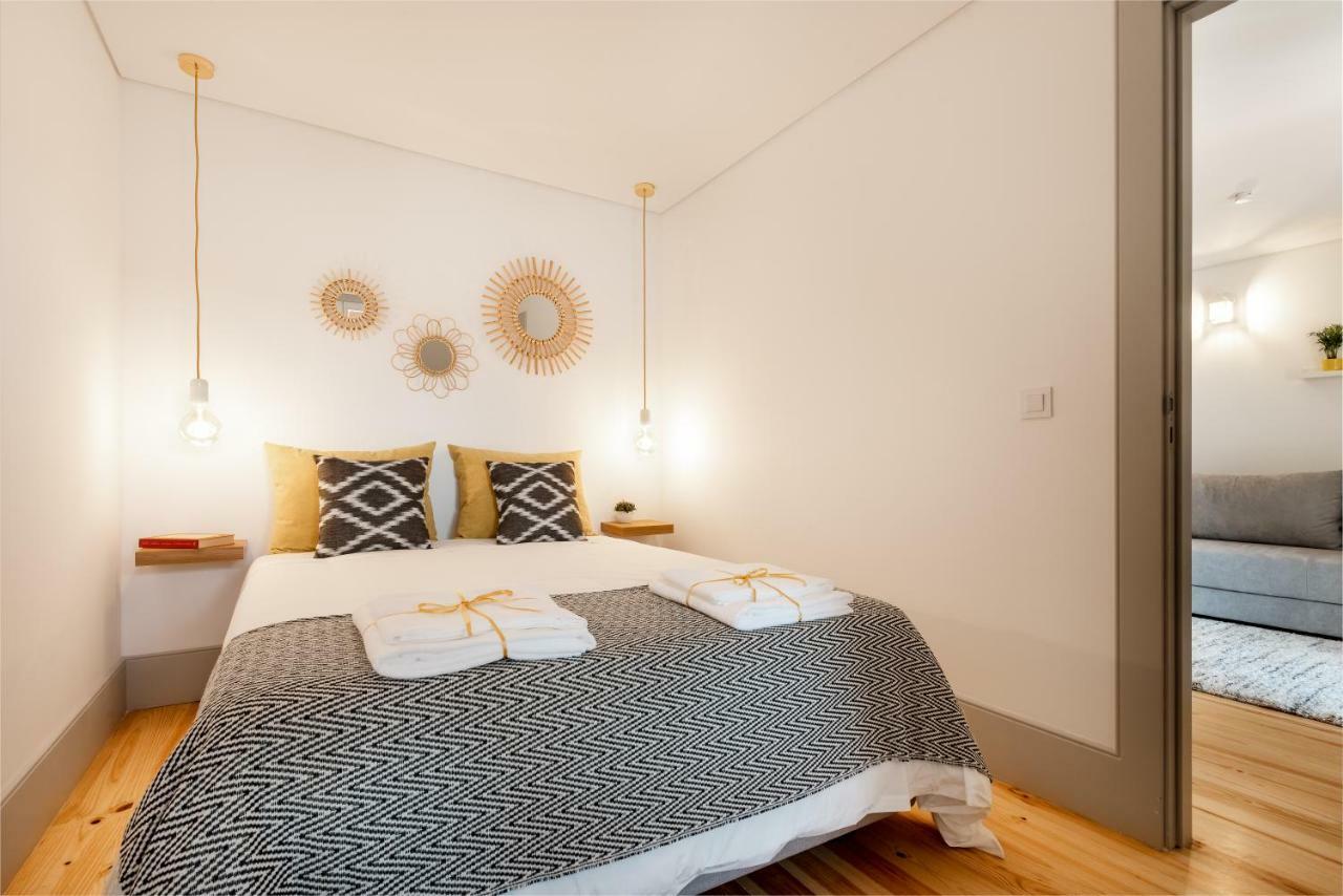 Lovelystay - Sun Loft W/ Balcony Porto Luaran gambar